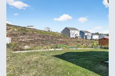 555 Gardenia Dr, Rostraver, PA 15012 - Photo 36