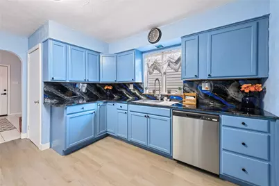 1131 Irwin Street, Aliquippa, PA 15001 - Photo 14