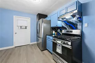1131 Irwin St, Aliquippa, PA 15001 - Photo 10
