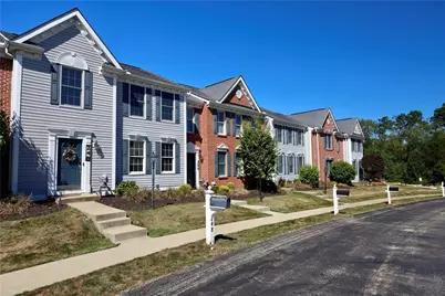 248 Overlook Ct, Coraopolis, PA 15108 - Photo 1