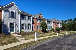 248 Overlook Ct, Coraopolis, PA 15108 - Photo 1