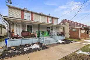 808 S Jefferson St, New Castle, PA 16101 - Photo 1
