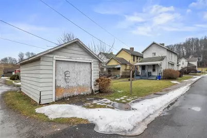 542 N Cedar St, New Castle, PA 16102 - Photo 4