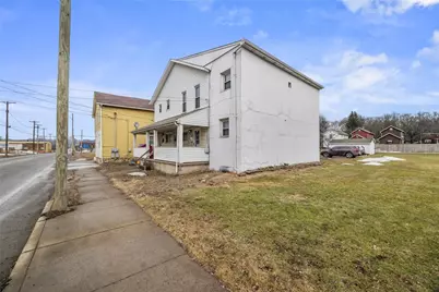 725 S Mill St, New Castle, PA 16101 - Photo 2