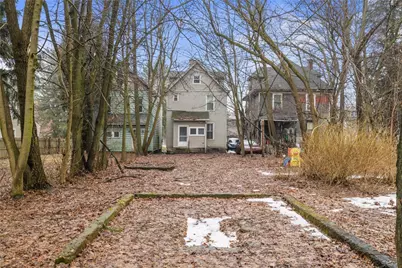 410 N Beaver St, New Castle, PA 16101 - Photo 2