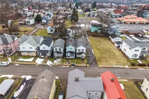 304 E Home St, New Castle, PA 16101 - Photo 4