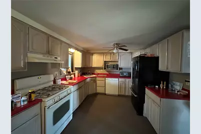 1104 Cherry St, Latrobe, PA 15650 - Photo 12