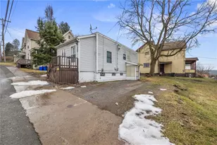 406 E Lutton St, New Castle, PA 16101 - Photo 2