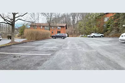 505 McKnight Park Dr, Ross Twp, PA 15237 - Photo 20
