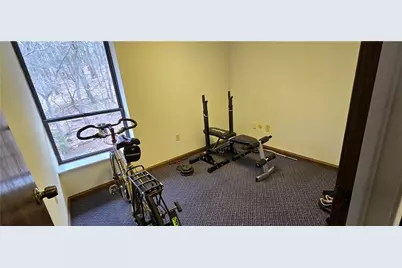 505 McKnight Park Dr, Ross Twp, PA 15237 - Photo 16