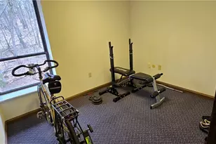 505 McKnight Park Dr, Ross Twp, PA 15237 - Photo 16