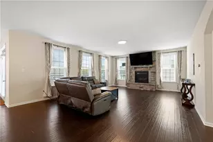 4541 Walnut Ridge Cir, South Fayette, PA 15057 - Photo 8