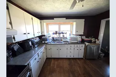 43 W Elm St, Fairchance, PA 15436 - Photo 4