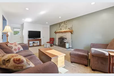 270 Twin Hills Dr, Pittsburgh, PA 15216 - Photo 16