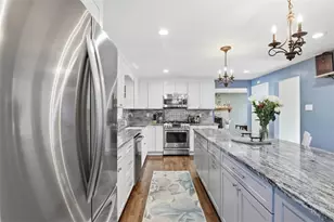 270 Twin Hills Dr, Pittsburgh, PA 15216 - Photo 6