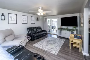 7 Manor Ave, Neshannock Township, PA 16105 - Photo 6