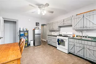432 Antisbury St, Braddock, PA 15104 - Photo 4