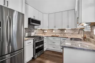 3335 Crestview Dr, Bethel Park, PA 15102 - Photo 10