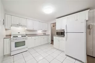 3025 Universal Rd, Pittsburgh, PA 15235 - Photo 8