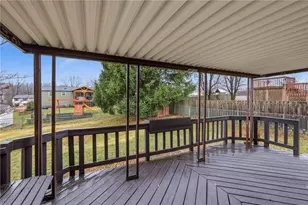 310 Celestial Dr, Economy, PA 15042 - Photo 14