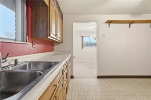 3009 Glengary Dr, Unity Township, PA 15601 - Photo 8