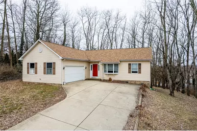 4 Victoria Drive, Greensburg, PA 15601 - Photo 2