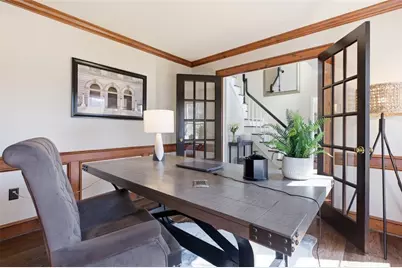 2529 Lindenwood Dr, Pittsburgh, PA 15090 - Photo 8