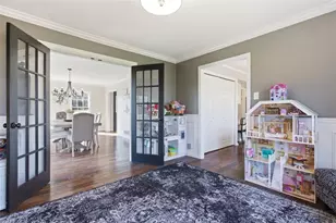 2529 Lindenwood Dr, Pittsburgh, PA 15090 - Photo 16