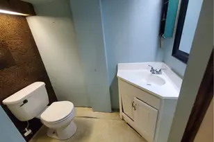 400 Elwyn Ave, Springdale Boro, PA 15144 - Photo 20