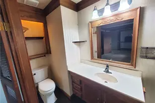 400 Elwyn Ave, Springdale Boro, PA 15144 - Photo 16