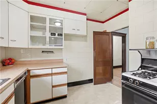 956 Milton St, Pittsburgh, PA 15218 - Photo 18