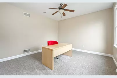 131 Glen Ln, Ross Twp, PA 15237 - Photo 14