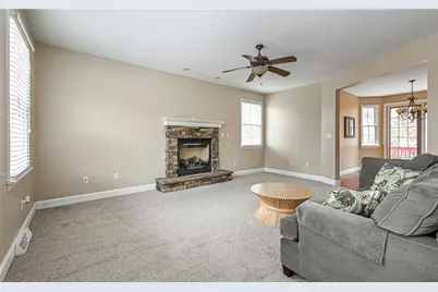 131 Glen Ln, Ross Twp, PA 15237 - Photo 8