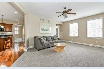 131 Glen Ln, Ross Twp, PA 15237 - Photo 8