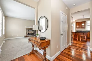 131 Glen Ln, Ross Twp, PA 15237 - Photo 4