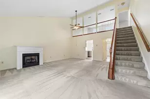 302 Parkview Dr, Pittsburgh, PA 15236 - Photo 6