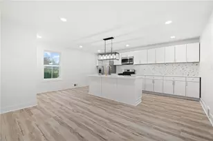 6963 Verona St, Verona, PA 15147 - Photo 2