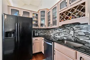 5850 Centre Ave, Pittsburgh, PA 15206 - Photo 14