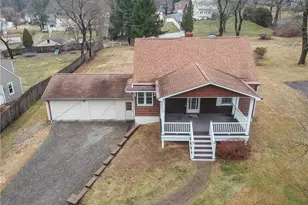 315 South Dr, Middlesex Township, PA 16059 - Photo 2