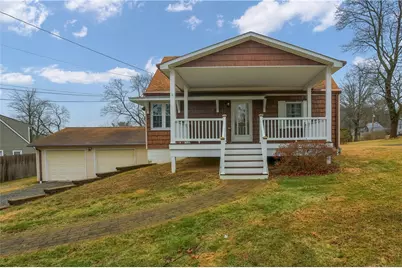 315 South Drive, Valencia, PA 16059 - Photo 1