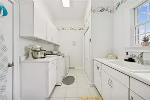 1012 Country Club Dr, Penn Twp, PA 15644 - Photo 20