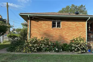 1247 Larimer Ave, Lincoln Larimer, PA 15206 - Photo 2