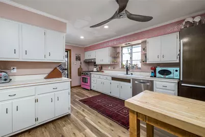 1247 Larimer Ave, Lincoln Larimer, PA 15206 - Photo 10