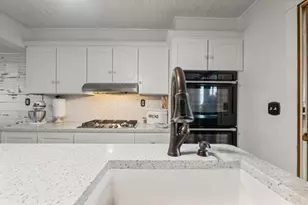 1623 Roemer Blvd, Farrell, PA 16121 - Photo 14