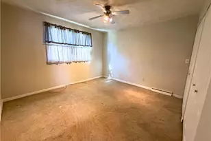 643 N Liberty Rd, Pine Township, PA 16127 - Photo 12