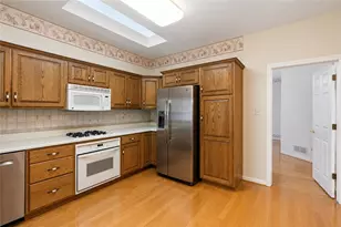 107 Boxwood Ct, Peters Township, PA 15317 - Photo 6