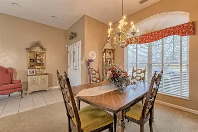 6015 Triple Crown Cir, Hempfield Township, PA 15601 - Photo 12