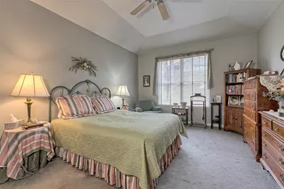 6015 Triple Crown Cir, Hempfield Township, PA 15601 - Photo 14