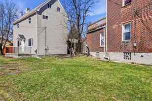 1381 Pocono St, Pittsburgh, PA 15218 - Photo 26