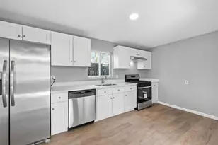 1381 Pocono St, Pittsburgh, PA 15218 - Photo 4